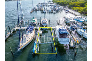 1422 JUMANA LOOP, APOLLO BEACH, FL 33572 Sold 04/12/24