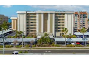 622 EDGEWATER DRIVE, DUNEDIN, FL 34698 Sold 06/13/24