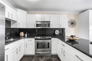 11811 CYPRESS CREST CIRCLE, TAMPA, FL 33626 Sold 06/03/24
