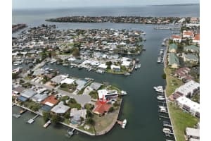 6302 LAKE SUNRISE DRIVE, APOLLO BEACH, FL 33572 Sold 04/12/24
