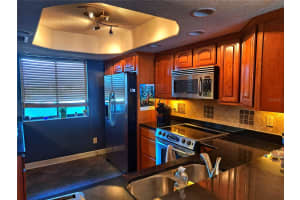 201 LAUREL STREET, TAMPA, FL 33602 Sold 05/30/24
