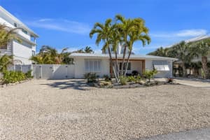 225 HARBOR DRIVE, HOLMES BEACH, FL 34217 Sold 06/05/24