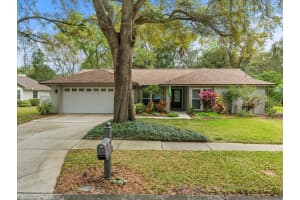 16801 BELLWOOD MANOR, TAMPA, FL 33618 Sold 04/26/24