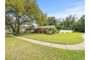 16801 BELLWOOD MANOR, TAMPA, FL 33618 Sold 04/26/24