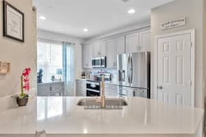 528 BLACK LION DRIVE, ST PETERSBURG, FL 33716 Sold 02/12/25