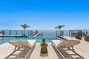 1721 BRIGHTWATERS BOULEVARD, ST PETERSBURG, FL 33704 Sold 08/21/24