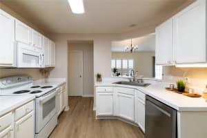 10430 HUNTERS HAVEN BOULEVARD, RIVERVIEW, FL 33578 Sold 04/26/24