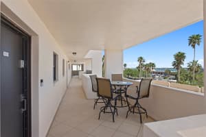 1270 GULF BOULEVARD, CLEARWATER, FL 33767 Sold 01/29/25