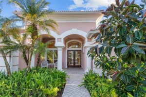 4884 SILVERTHORNE COURT, OLDSMAR, FL 34677 Sold 12/23/24