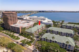 5208 BAY CLUB CIRCLE, TAMPA, FL 33607 Sold 04/29/24