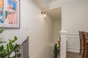 5208 BAY CLUB CIRCLE, TAMPA, FL 33607 Sold 04/29/24