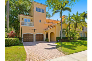 3210 FOUNTAIN BOULEVARD, TAMPA, FL 33609 Sold 06/06/24