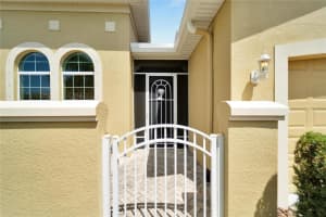 2121 SIFIELD GREENS WAY, SUN CITY CENTER, FL 33573 Sold 05/19/25