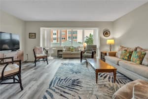 6800 20TH AVENUE, ST PETERSBURG, FL 33710 Sold 05/17/24