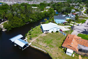 821 WHITE HERON BOULEVARD, RUSKIN, FL 33570 - MLS#MFRT3514988