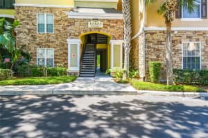 10103 COURTNEY OAKS CIRCLE, TAMPA, FL 33619 Sold 07/16/24