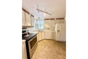 1560 LONGBOW DRIVE, LAKELAND, FL 33810 Sold 08/09/24