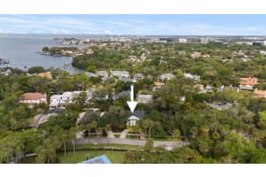 809 GROVE PARK AVENUE, TAMPA, FL 33609 Sold 07/03/24