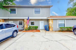 10132 LAKE OAK CIRCLE, TAMPA, FL 33624 Sold 05/08/24