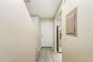 10132 LAKE OAK CIRCLE, TAMPA, FL 33624 Sold 05/08/24