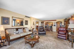 2413 BAYSHORE BOULEVARD, TAMPA, FL 33629 - MLS#MFRT3516382
