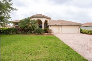 513 COUNTRY MEADOWS WAY, BRADENTON, FL 34212 Sold 09/26/24