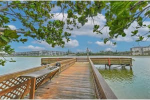 3753 Lake Bayshore Dr #h305, BRADENTON