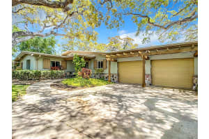 313 PALMETTO LANE, LARGO, FL 33770 Sold 01/06/25