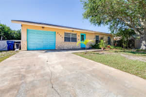 6508 NE 4TH AVE, BRADENTON, FL 34208 Sold 11/01/24