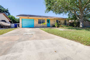 6508 NE 4TH AVE, BRADENTON, FL 34208 Sold 11/01/24