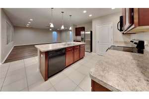 555 LAKE CUMMINGS WAY, LAKE ALFRED, FL 33850 Sold 05/28/24