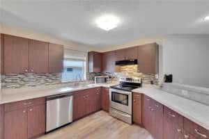 2202 PLEASURE RUN DRIVE, RUSKIN, FL 33570 Sold 05/10/24