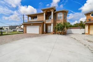 10806 PEREZ DRIVE, TAMPA, FL 33618 Sold 03/19/25