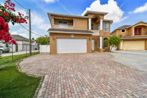 10806 PEREZ DRIVE, TAMPA, FL 33618 Sold 03/19/25
