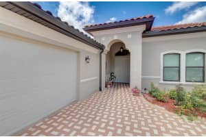 24200 COCK ROBIN LANE, BONITA SPRINGS, FL 34135 Sold 02/14/25