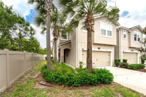 10204 HOLSTEIN EDGE PLACE, RIVERVIEW, FL 33569 Sold 09/03/24