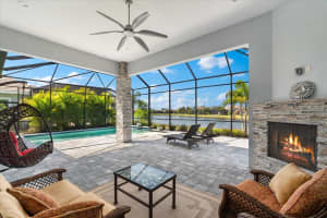 15511 CASTLE PARK TERRACE, LAKEWOOD RANCH, FL 34202 Sold 05/30/24