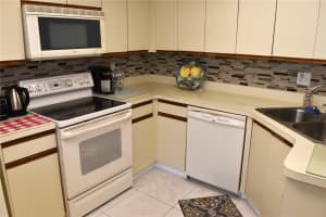 2722 71ST STREET COURT, BRADENTON, FL 34209 Sold 01/08/25