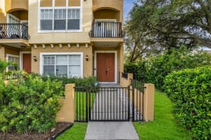111 ALBANY AVENUE, TAMPA, FL 33606 - MLS#MFRT3519432