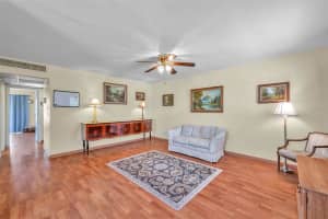 201 BEDFORD TRAIL, SUN CITY CENTER, FL 33573 Sold 02/07/25