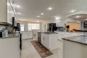 311 HARBOR VIEW LANE, LARGO, FL 33770 Sold 10/02/24