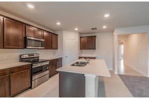 538 PINE TREE BOULEVARD, LAKE ALFRED, FL 33850 Sold 02/14/25