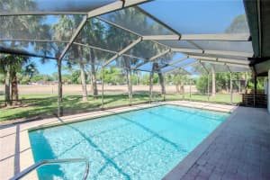 1384 COUNTRY CLUB WAY, SAINT PETERSBURG, FL 33705 Sold 05/30/24