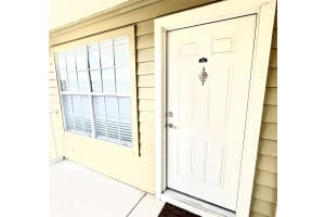 215 LAKE BROOK CIRCLE, BRANDON, FL 33511 Sold 07/19/24