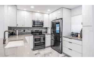 2650 COUNTRYSIDE BOULEVARD, CLEARWATER, FL 33761 Sold 11/22/24