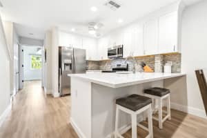 399 MADEIRA CIRCLE, SAINT PETERSBURG, FL 33715 Sold 09/27/24