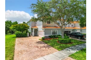 15258 SUMMIT PLACE CIRCLE, NAPLES, FL 34119 Sold 05/15/25
