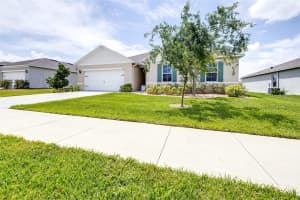 328 AUBURN GROVE CROSSING, AUBURNDALE, FL 33823 Sold 01/30/25
