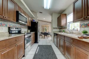 6808 YARDLEY OAKS COURT, TAMPA, FL 33625 Sold 07/30/24