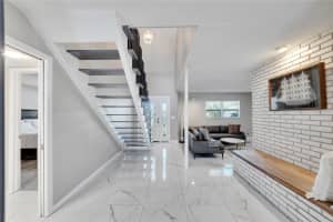 3074 DIAMOND HEAD DRIVE, CLEARWATER, FL 33761 Sold 11/12/24